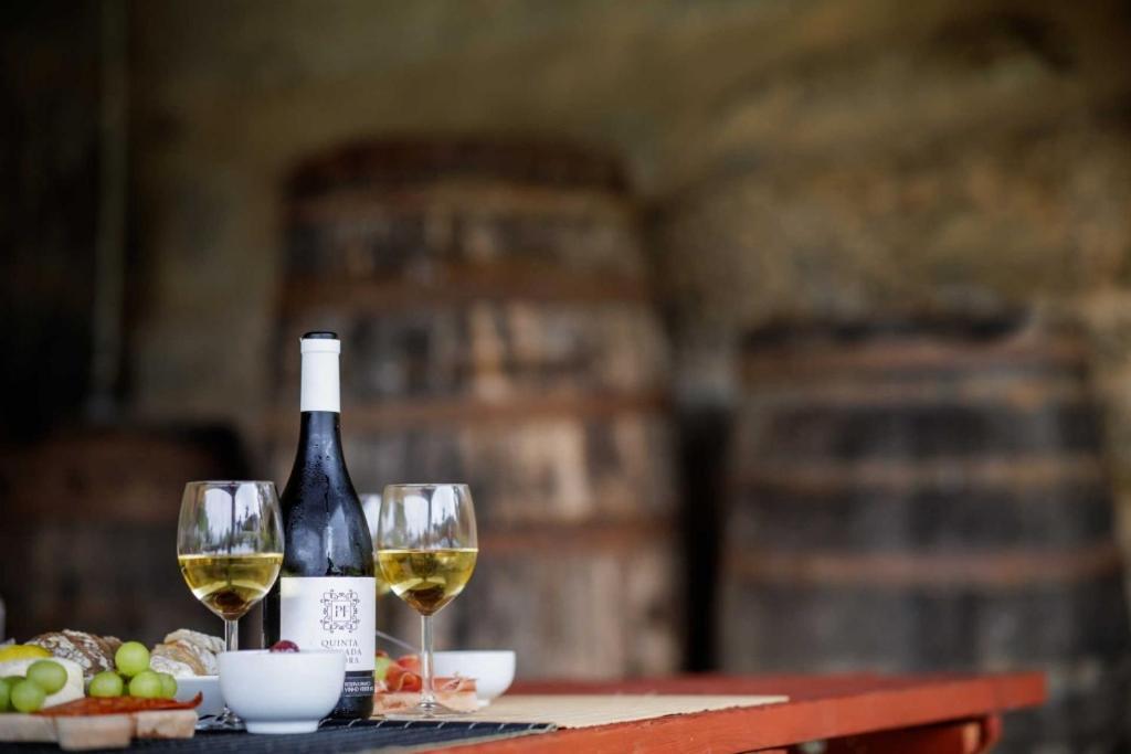 Quinta Pousada De Fora Wines & Tourism غيمارايش المظهر الخارجي الصورة